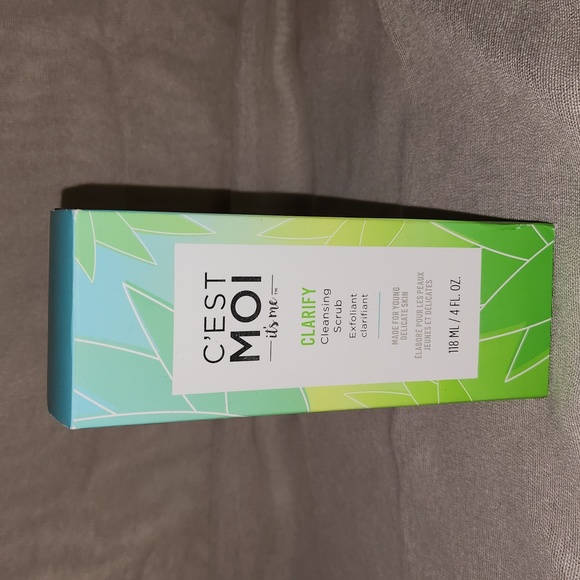 Cleansing Scrub - Picture 2 of 2